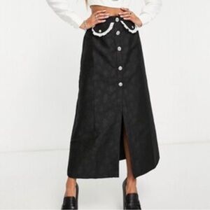 Elegant Black Button-Front Skirt